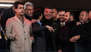 Fenerbahçede Sadettin Saran maç sonu oyuncularıyla bir araya geldi Siz benim ailemsiniz