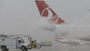 Hava ulaşımına kar engeli THY, AJet ve Pegasus bazı seferlerini iptal etti