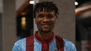 Trabzonsporda Chibuike Nwaiwu sahne alıyor