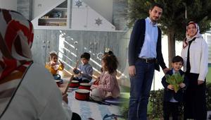 Kreş bulamayınca kendileri açtı Ağlayan velilere umut oldular: Dışarıdan simit bile girmiyor; sebebi ise…