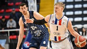 Anadolu Efes, Onvo Büyükçekmeceyi son çeyrekte geçti