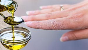 Kışın çatlayan elleri pamuk gibi yapıyor 1 kaşıkta yumuşacık