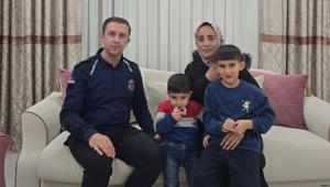 Kazada mahsur kalan anne ve iki çocuğa cezaevi personelinden yürek ısıtan yardım