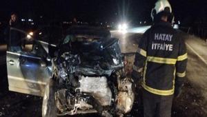 Hatayda feci kaza Minibüs ile otomobil kafa kafaya çarpıştı: 1 ölü, 6 yaralı