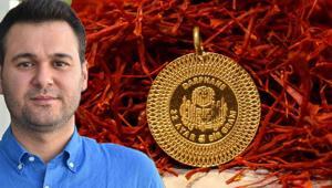 Altınla yarışıyor 1 gramı servet değerinde: Mısır koçanları ve at kılını boyayıp satıyorlar