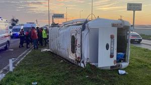 Aydında işçi servisi devrildi: 16 kişi yaralandı