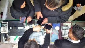 Yaşlı kadın korkudan titreyerek geldi, esnaf durumu fark etti: Benzer olaylar daha önce de yaşandı