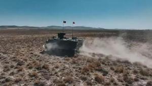 İlk elektrikli zırhlı personel taşıyıcısı teslim edildi