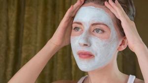 Daha canlı cildin sırrı meğer buymuş Önce demleyin: Mısır nişastası leke bırakmıyor