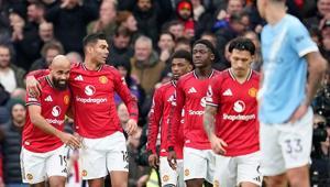 Premier Ligde Manchester United, Manchester Cityi dağıttı