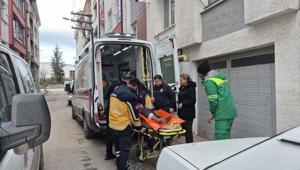 Eskişehir’de zamanla yarış: Kapıyı kıran polis hayat kurtardı