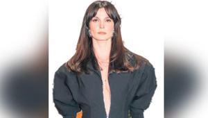 Lavanta halıya siyah imza