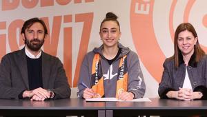 Eczacıbaşı, Elif Şahinin sözleşmesini uzattı