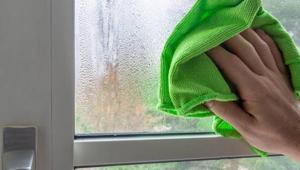 Eviniz ısınmıyorsa camlara bunu yapın: Buharlaşmayı bitiren ve faturayı düşüren o yöntem