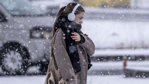 Meteoroloji ve İçişlerinden 16 il için peş peşe uyarı Bu saatlere dikkat: Kuvvetli kar yağışı geliyor