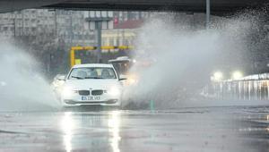 Ege’yi sağanak ve fırtına vurdu