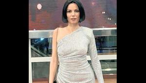 Modellik ödüllerini kabul etmiyor