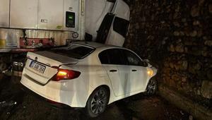 Burdurda tır ve 2 otomobilin karıştığı kazada 1 kişi öldü, 7 kişi yaralandı