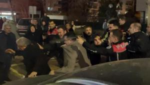 Cinayet davasında adliye önü karıştı Çok sayıda yaralı var