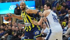 Euroleaguede Türk derbisi Fenerbahçe, Anadolu Efesi mağlup etti