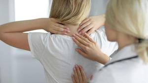 Bu bölge de yüz kadar hassas... Bu malzemeleri sürenler yandı İşte doğrusu