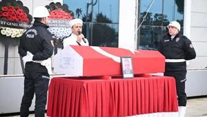 Samsunda vefat eden polis başmüfettisinin cenazesi toprağa verildi