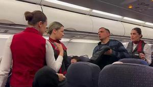 İstanbul yolunda uçakta ilginç an Kalkışı durdurdu, herkesten helallik istedi