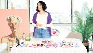 Umudu makyaj yapmakta buldu