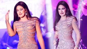 Cesur pozlarıyla gönderme yaptı Daima ileri bakarım