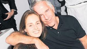 Sevgiliye kart için Türk avukat