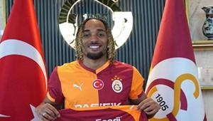Galatasarayda yeniden Sacha Boey dönemi Resmi olarak duyuruldu