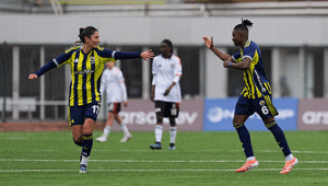 Fenerbahçe, derbide Beşiktaşı farklı mağlup etti