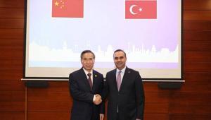 Bakan Kacır, Çin Uluslararası Ticareti Geliştirme Konseyi Başkanı Ren Hongbin ile bir araya geldi