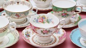 Meşhur yemek takımları binlerce lirayla yarışıyor Herkesin evindeydi, servet değerinde