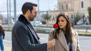 Zerrinden Sevgililer Günü pozu Hayranlarının kalbini fethetti