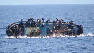Libya açıklarında göçmen teknesi alabora oldu 53 kişi kayıp