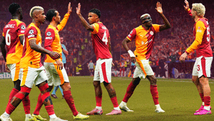 Galatasarayda yıldız futbolcunun sözleşme talebi belli oldu Görüşmelerde pürüz