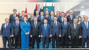 Bakan Gürlek, HSK üyeleriyle toplantı yaptı