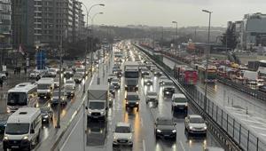 İstanbulda haftanın son iş günü yol durumu nasıl Trafik yoğunluğu yüzde 89a kadar çıktı