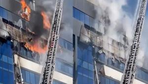 Kocaelide 7 katlı iş merkezinde yangın