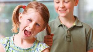Kardeş kıskançlığı doğal bir süreç Sağlıklı yönetilmesi ebeveynin elinde
