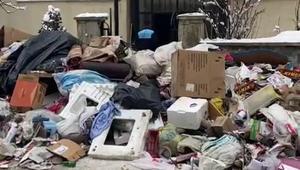 Erzurum’da bir evden tonlarca atık çıktı, mahalle 3 gün süren operasyonla rahatladı