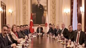 Bakan Gürlek, Nevşehir Valisi Ali Fidan ve beraberindeki heyeti ile görüştü