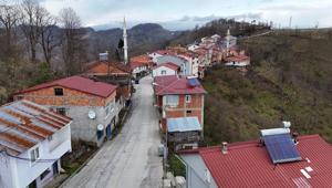 Karadeniz fıkrası gibi mahalle Komşular bir adımla il değiştiriyor, bir dakika farkla iftar açıyor
