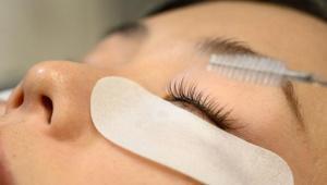 Kirpikleri uzatıp dolgunlaştırıyor Ev yapımı doğal serum, 5 dakikada hazır