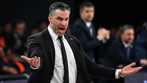 Beşiktaşta Dusan Alimpijevic mutlu Karakterimizi gösterdik