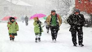 Erzurumda eğitime kar engeli Valilik duyurdu
