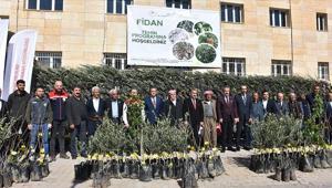 Şırnakta çiftçilere 25 bin 200 meyve fidanı dağıtıldı