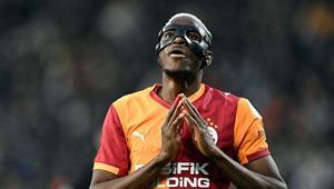 Galatasaraylı yöneticilerden Osimhen için özel açıklama Gecikme var kriz yok