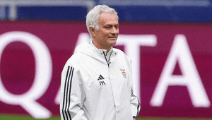 Real Madrid-Benfica maçı öncesi ırkçılık tartışması Courtois, Mourinhoyu eleştirdi